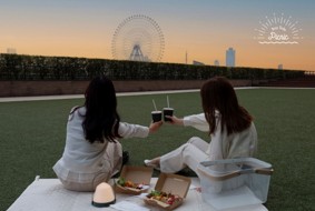 https://www.tablecheck.com/shops/hotel-liber-dining-pickup/reserve?menu_items=69e75592ed62aa9398d641d2&_gl=1*lis8i0*_ga*MjAwMjg5ODQyMC4xNzc0OTM5NTky*_ga_QYRTQFG0VR*czE3NzgwMzA3OTQkbzU3JGcxJHQxNzc4MDMxMTIzJGo1NiRsMCRoMA..